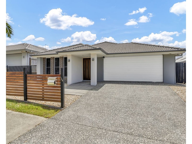 109 Sovereign Drive, Deebing Heights QLD 4306