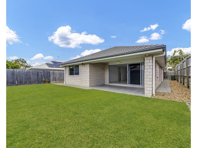 109 Sovereign Drive, Deebing Heights QLD 4306