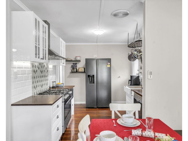 56 Avon Street, Leichhardt QLD 4305