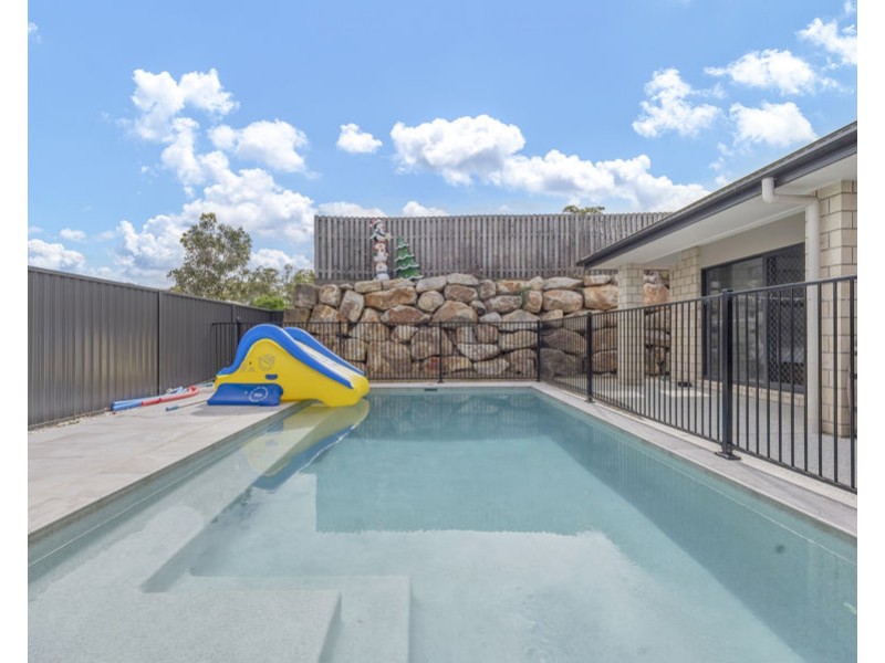 118 Sovereign Drive, Deebing Heights QLD 4306