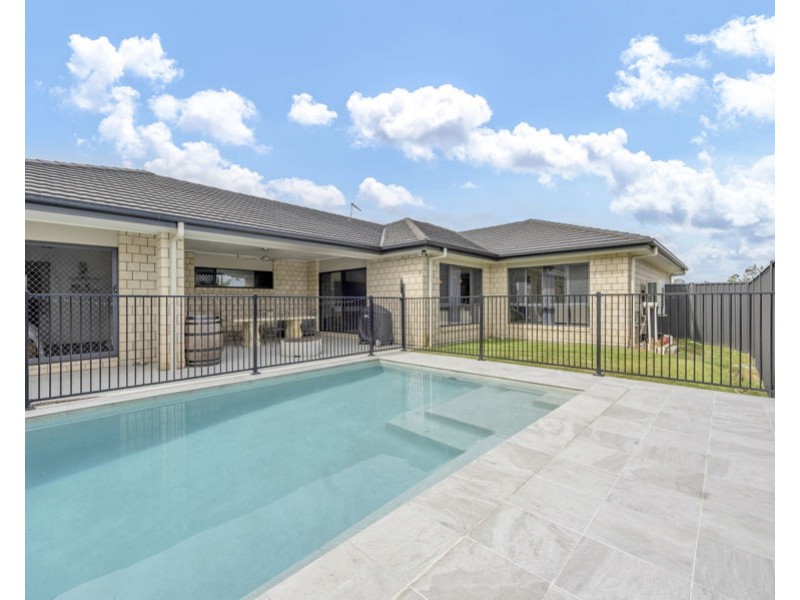 118 Sovereign Drive, Deebing Heights QLD 4306