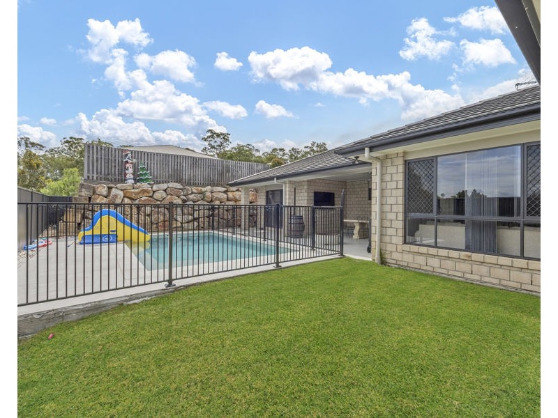 118 Sovereign Drive, Deebing Heights QLD 4306
