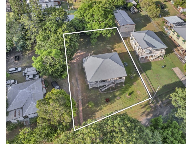 7 Willey Street, Ipswich QLD 4305