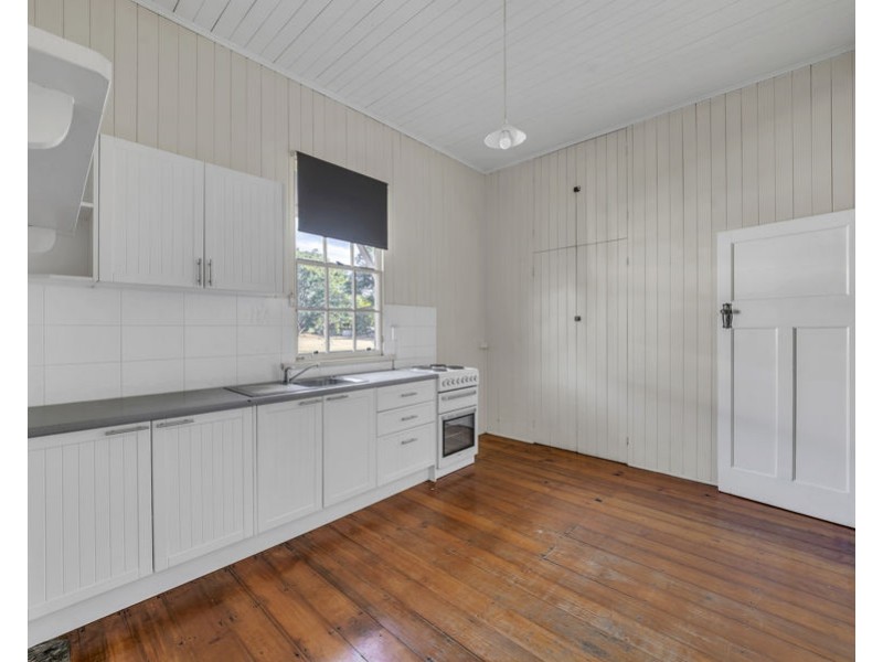 7 Willey Street, Ipswich QLD 4305