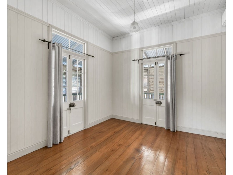 7 Willey Street, Ipswich QLD 4305