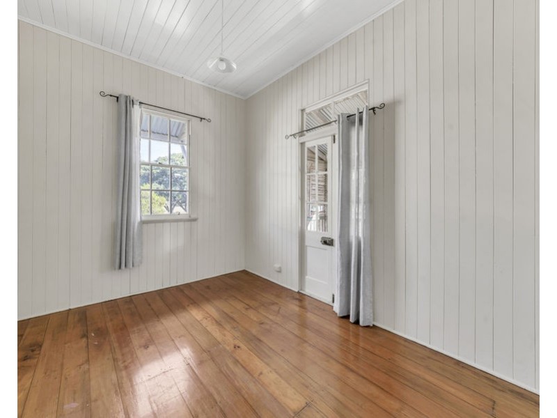 7 Willey Street, Ipswich QLD 4305