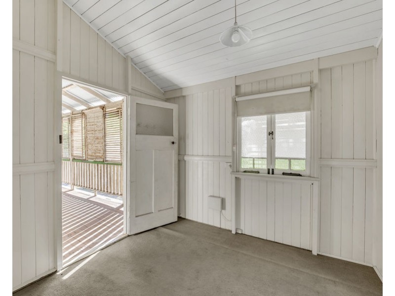 7 Willey Street, Ipswich QLD 4305