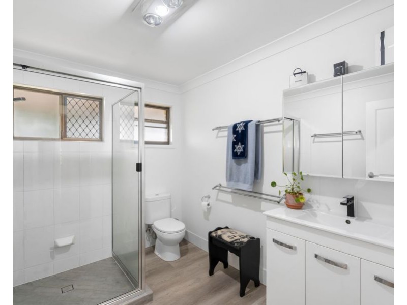 5 Given Court, Ipswich QLD 4305