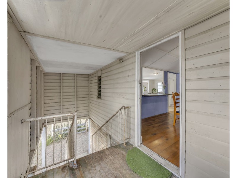 18 Chilcot Street, Silkstone QLD 4304