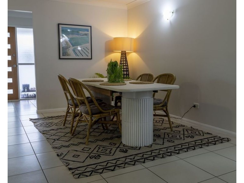 75 Equestrian Drive, Yamanto QLD 4305