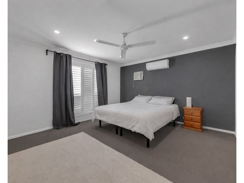 75 Equestrian Drive, Yamanto QLD 4305