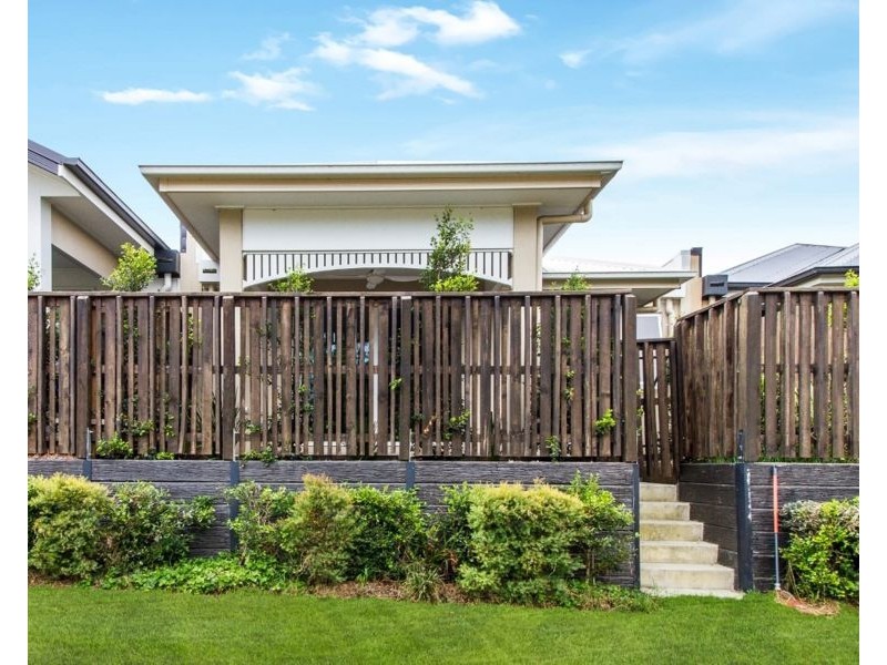 3 Saffron Court, Ripley QLD 4306