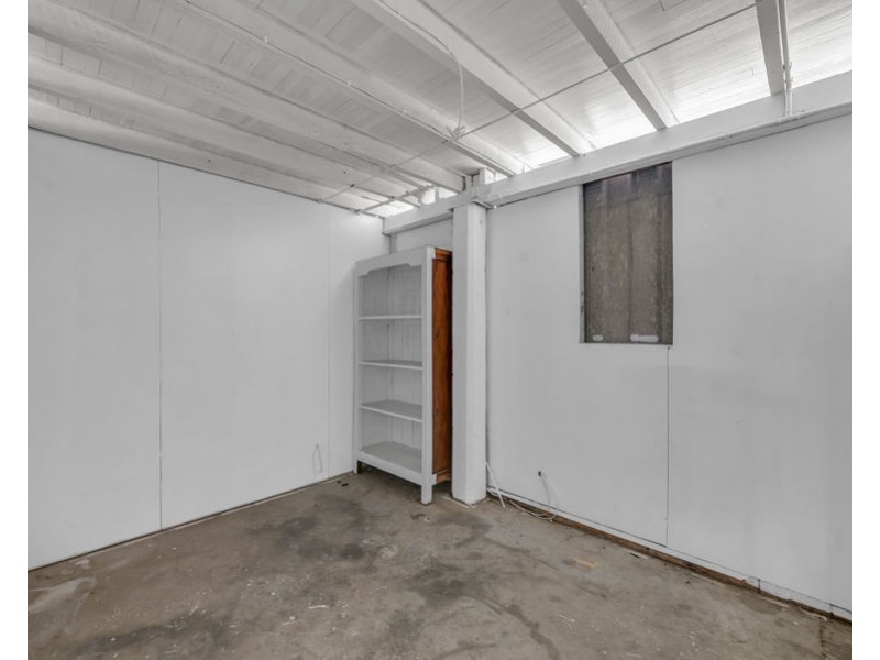 24 Briggs Road, Eastern Heights QLD 4305