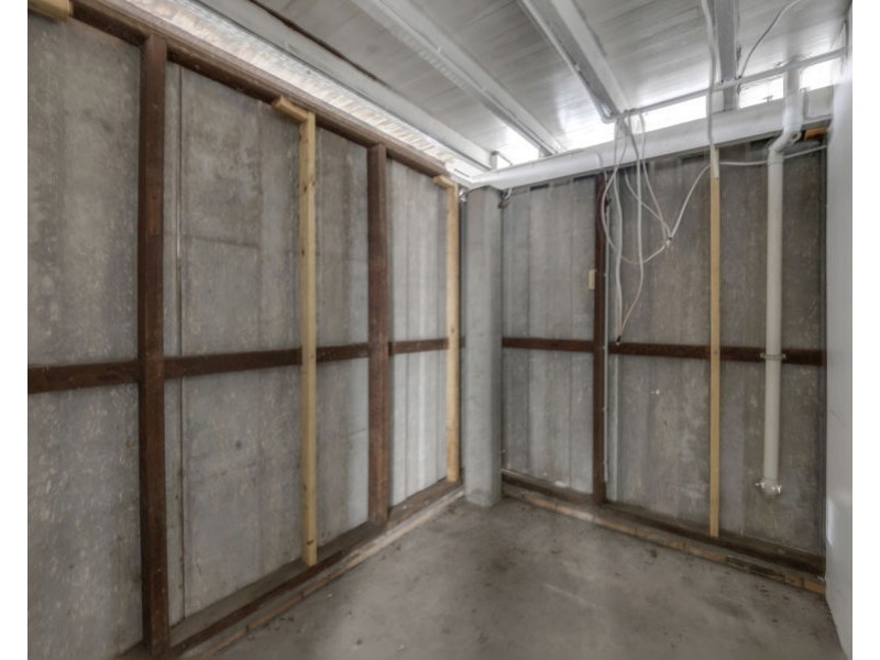 24 Briggs Road, Eastern Heights QLD 4305