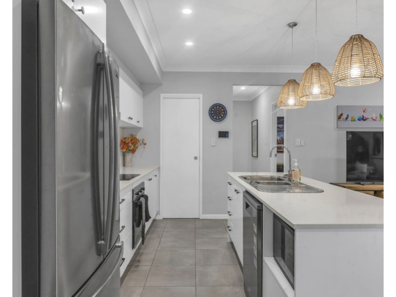 21 Caladenia Street, Deebing Heights QLD 4306