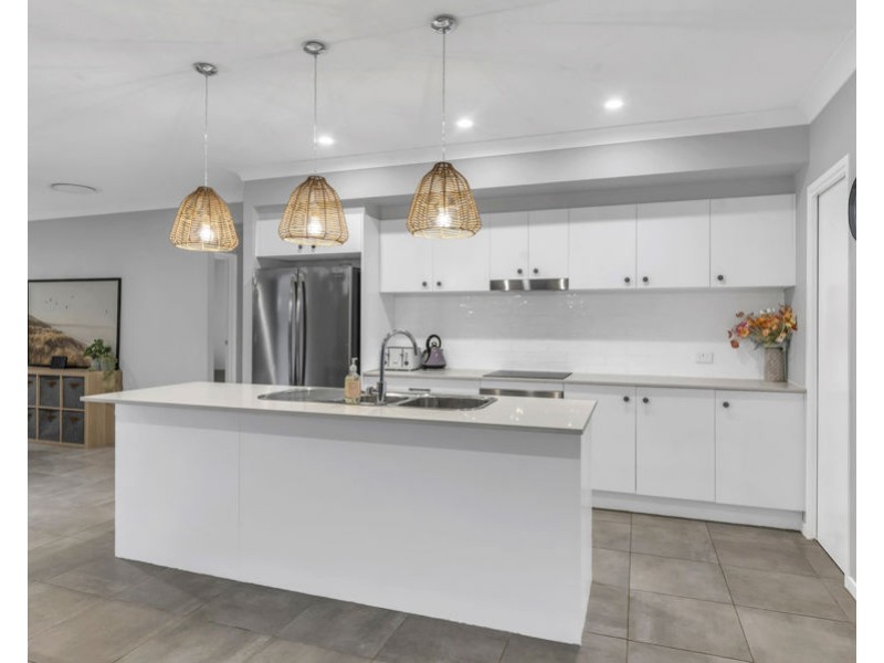 21 Caladenia Street, Deebing Heights QLD 4306