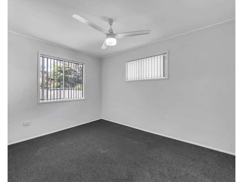 4 Warrawong Street, Eastern Heights QLD 4305