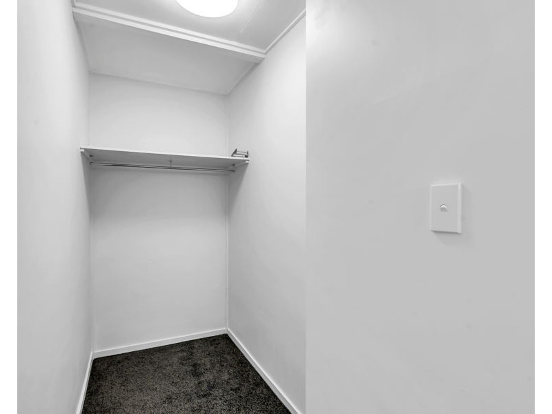 4 Warrawong Street, Eastern Heights QLD 4305