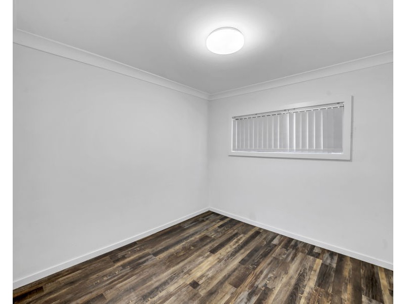 4 Warrawong Street, Eastern Heights QLD 4305