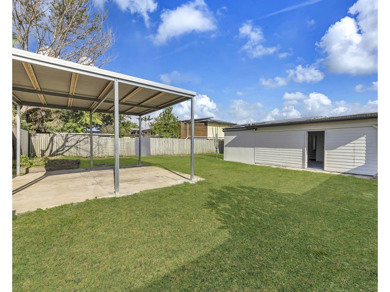 4 Warrawong Street, Eastern Heights QLD 4305