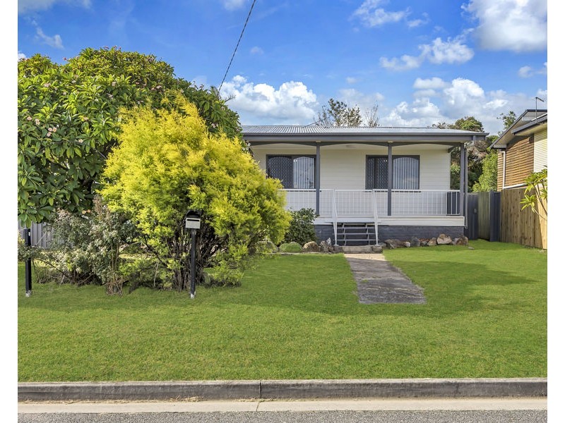 4 Warrawong Street, Eastern Heights QLD 4305