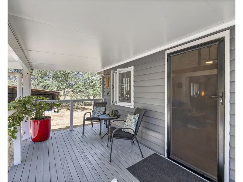 360 Carneys Creek Road, Croftby QLD 4310