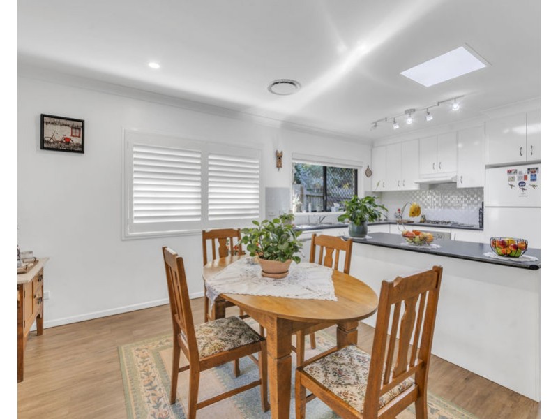 6 Blackdown Street, Harristown QLD 4350