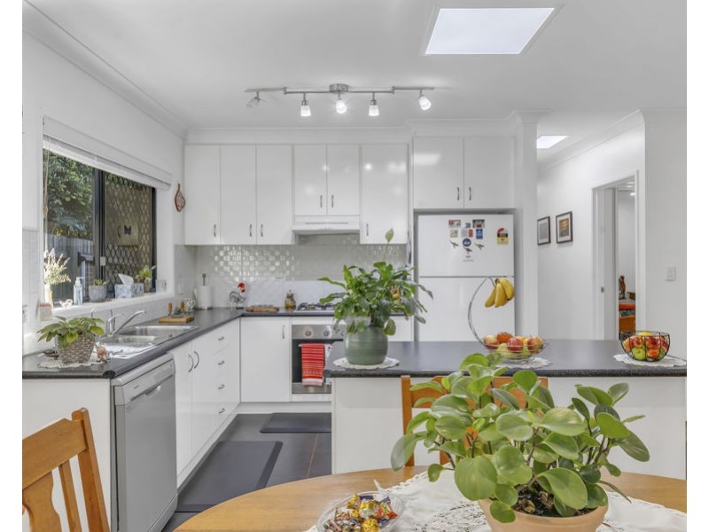 6 Blackdown Street, Harristown QLD 4350