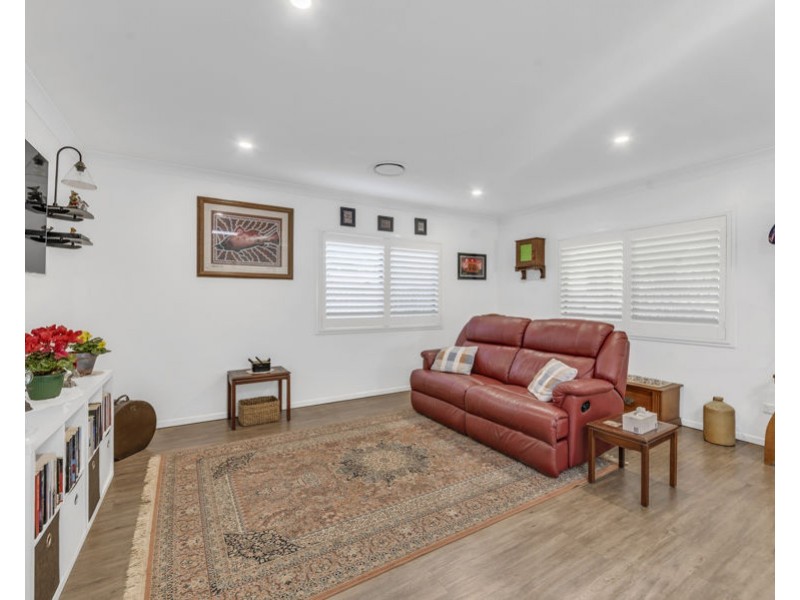 6 Blackdown Street, Harristown QLD 4350