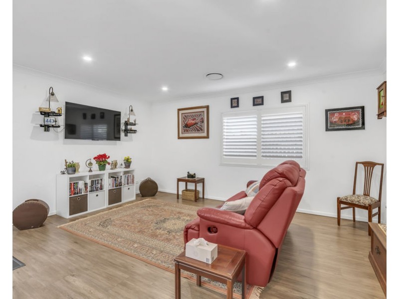 6 Blackdown Street, Harristown QLD 4350