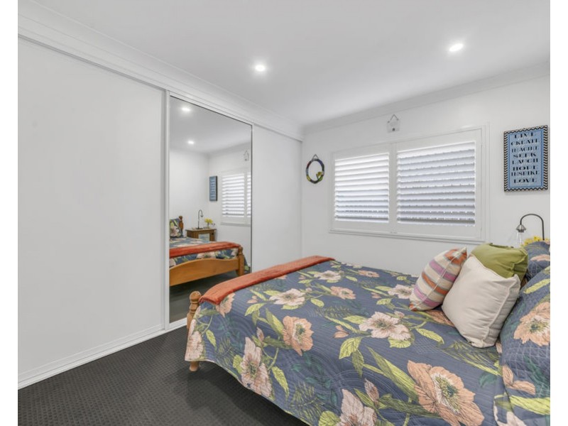 6 Blackdown Street, Harristown QLD 4350