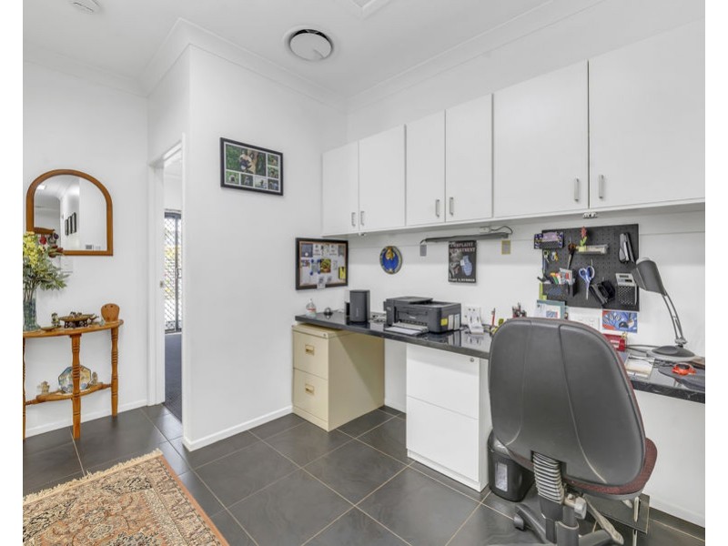 6 Blackdown Street, Harristown QLD 4350