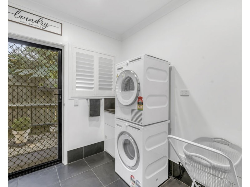 6 Blackdown Street, Harristown QLD 4350