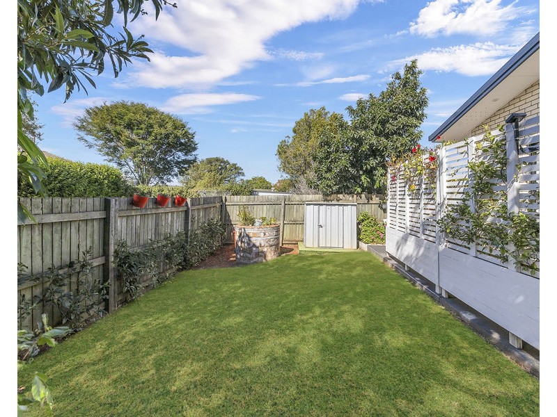 6 Blackdown Street, Harristown QLD 4350