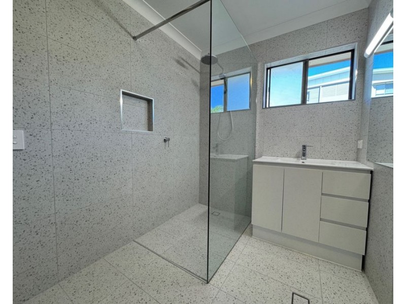 5/137 Welsby Parade, Bongaree QLD 4507