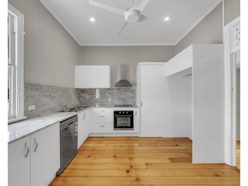 20 North Station Road, North Booval QLD 4304