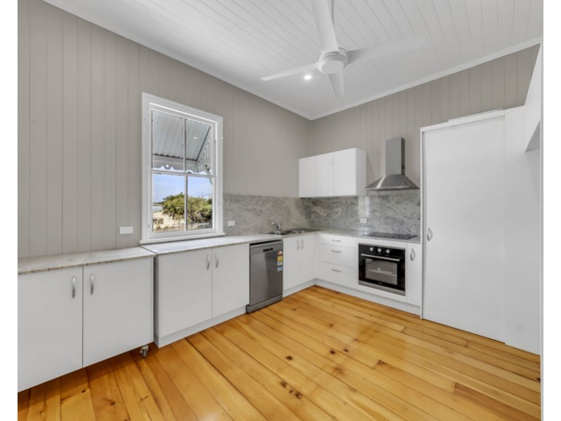 20 North Station Road, North Booval QLD 4304