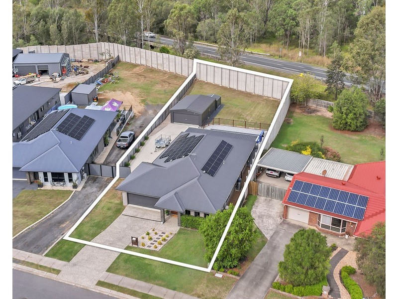 100 Equestrian Drive, Yamanto QLD 4305