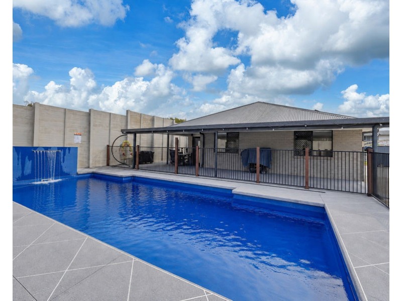 100 Equestrian Drive, Yamanto QLD 4305