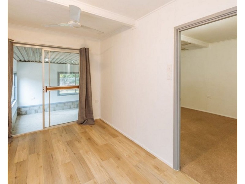 1b Rowena Street, Churchill QLD 4305