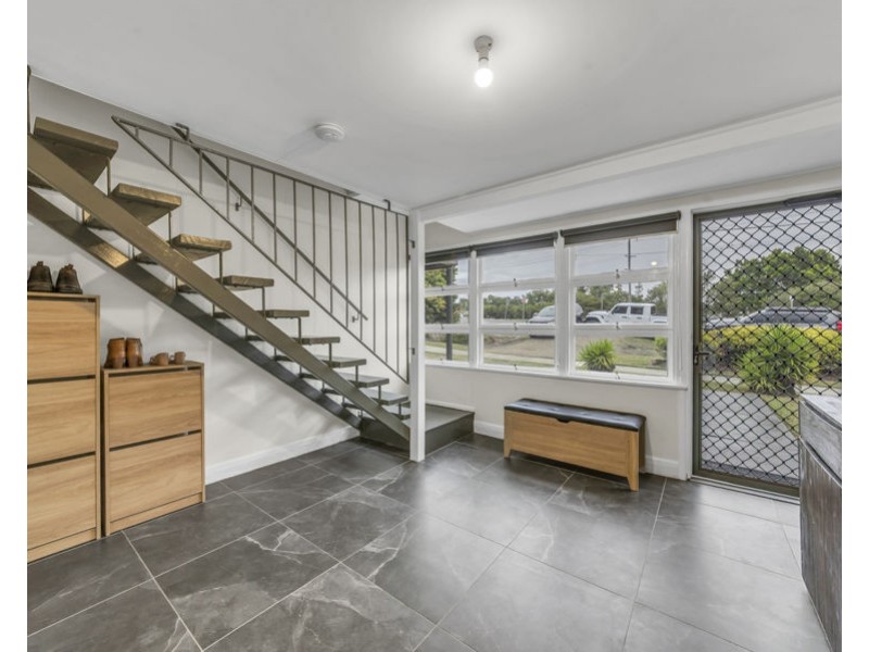 4 Owen Street, Raceview QLD 4305