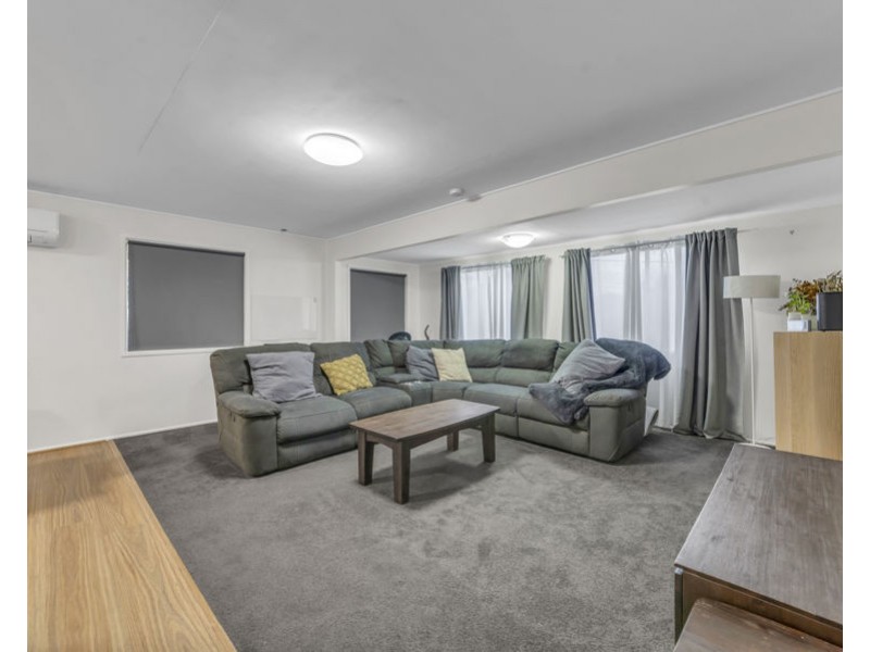 4 Owen Street, Raceview QLD 4305
