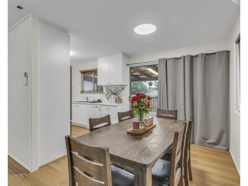 4 Owen Street, Raceview QLD 4305