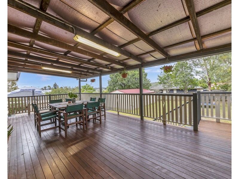 4 Owen Street, Raceview QLD 4305