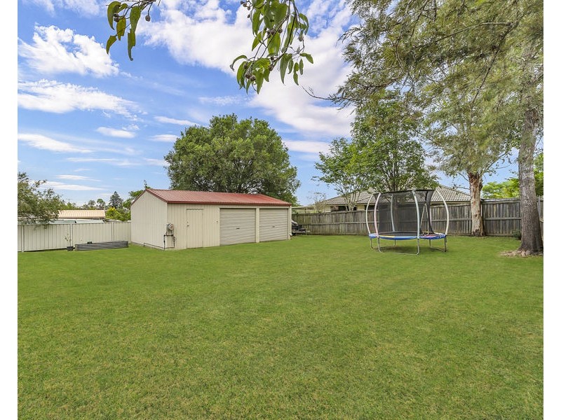4 Owen Street, Raceview QLD 4305