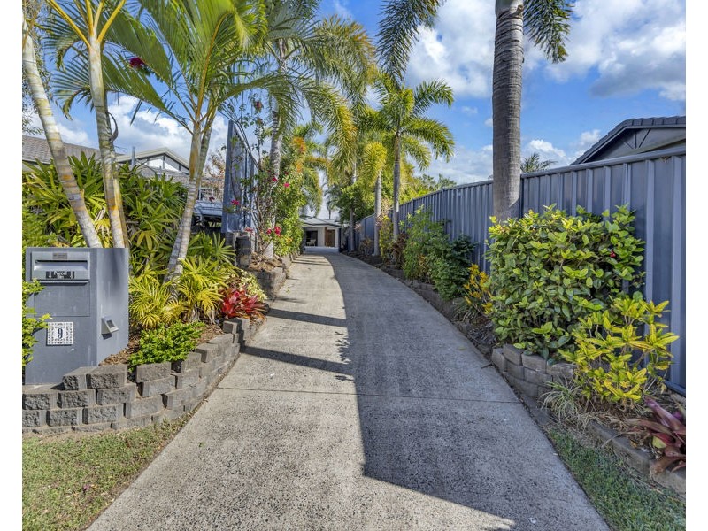 9 Walnut Close, Yamanto QLD 4305