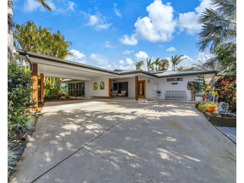 9 Walnut Close, Yamanto QLD 4305