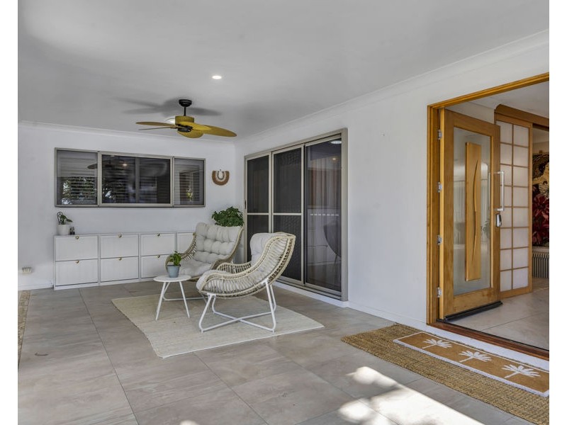 9 Walnut Close, Yamanto QLD 4305