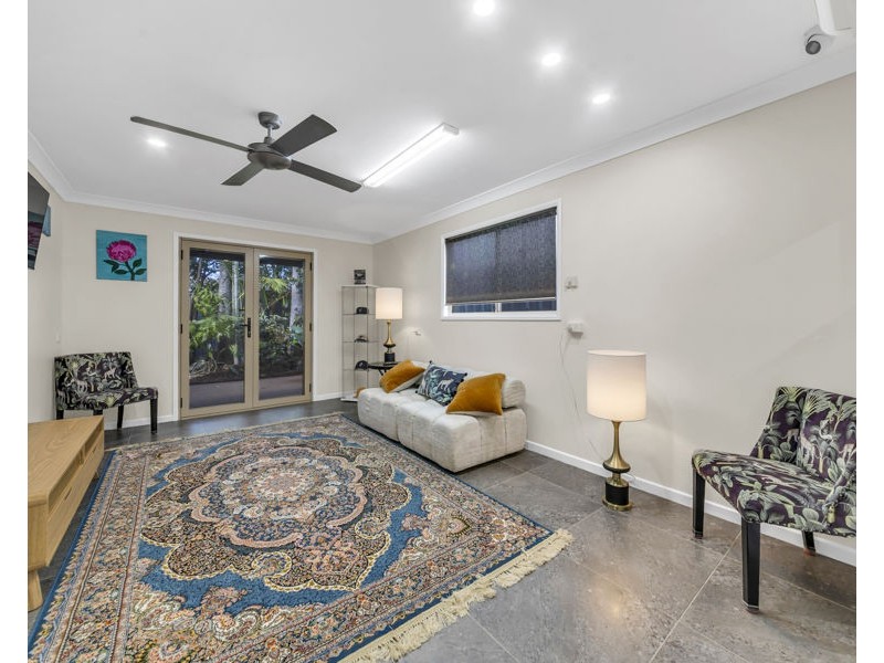9 Walnut Close, Yamanto QLD 4305
