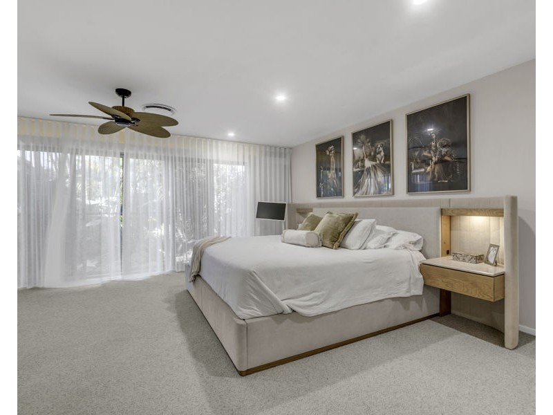 9 Walnut Close, Yamanto QLD 4305